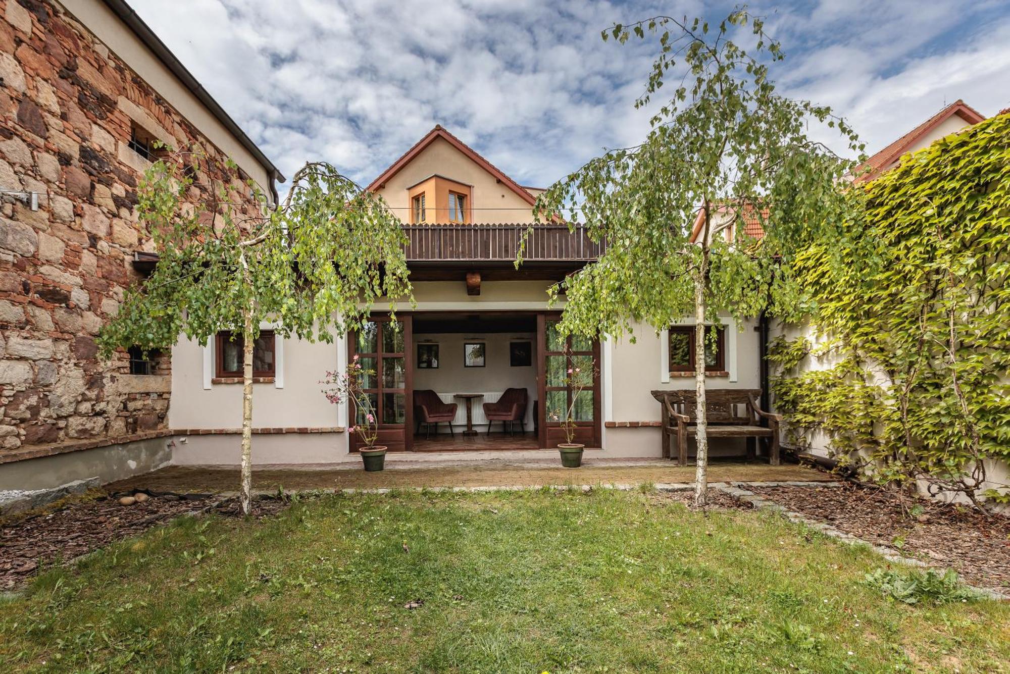 Hotel Barokni Spejchar Tlučná Esterno foto