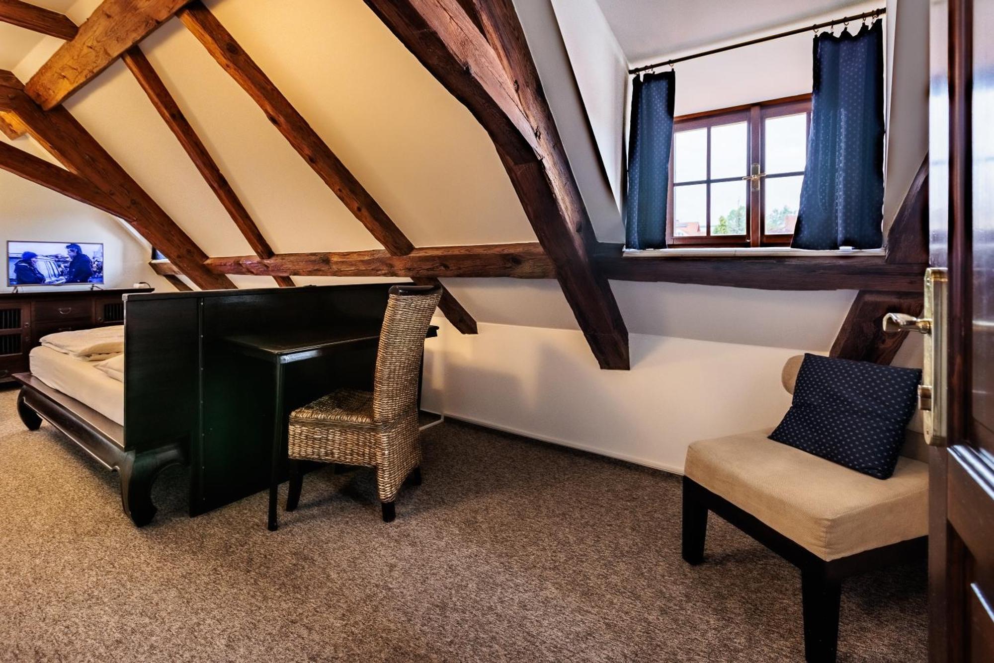 Hotel Barokni Spejchar Tlučná Esterno foto
