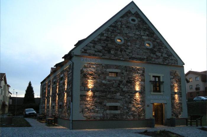Hotel Barokni Spejchar Tlučná Esterno foto